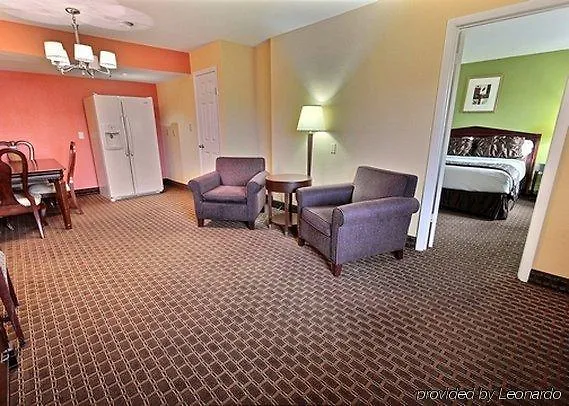 Econo Lodge At Military Circle Norfolk United States