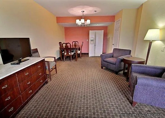 Econo Lodge At Military Circle Norfolk 0*,  United States